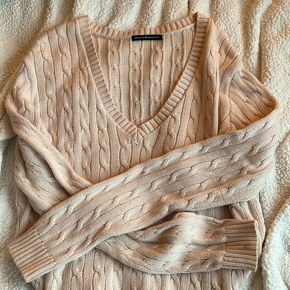 Brandy 🤎 Melville knit sweater